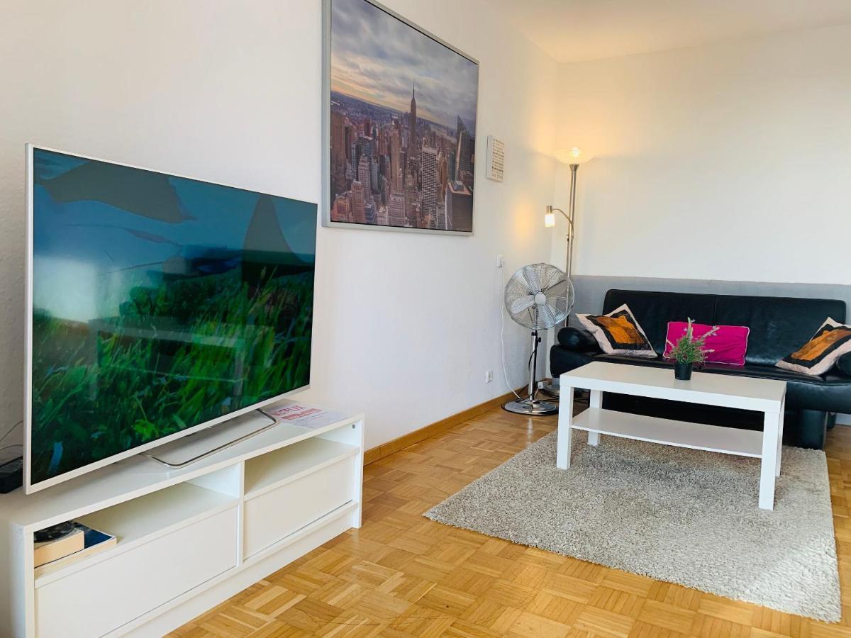 Messe Apartment Koeln West ภายนอก รูปภาพ