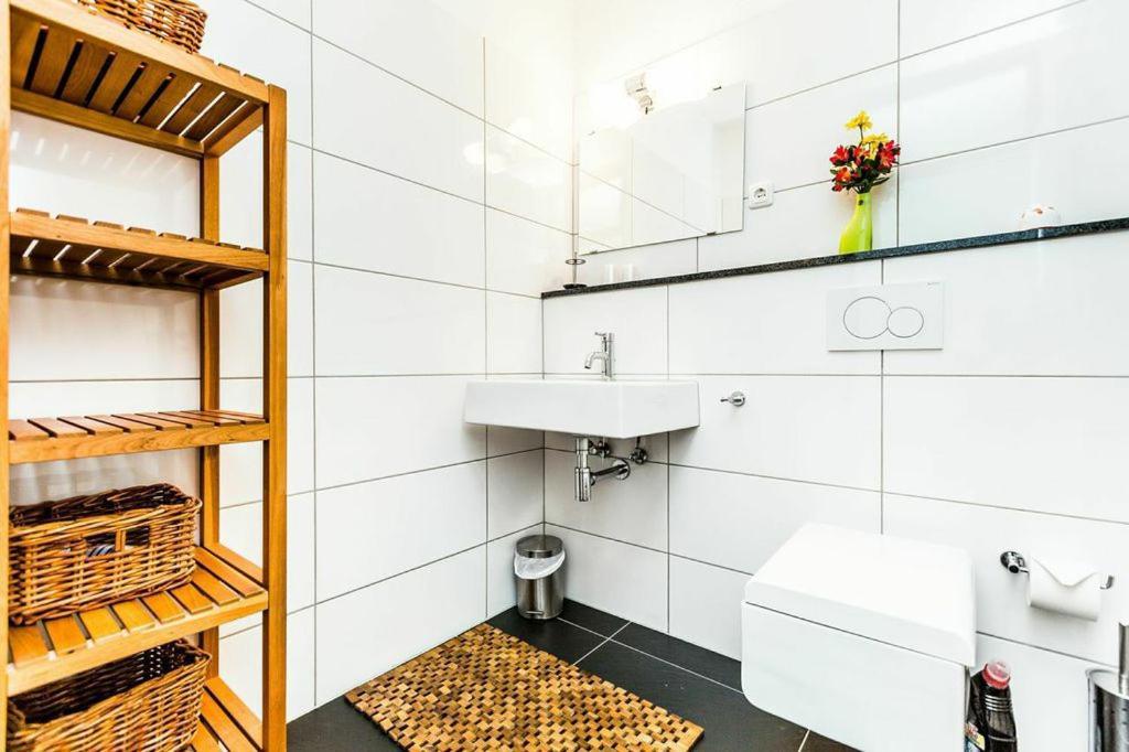 Messe Apartment Koeln West ภายนอก รูปภาพ